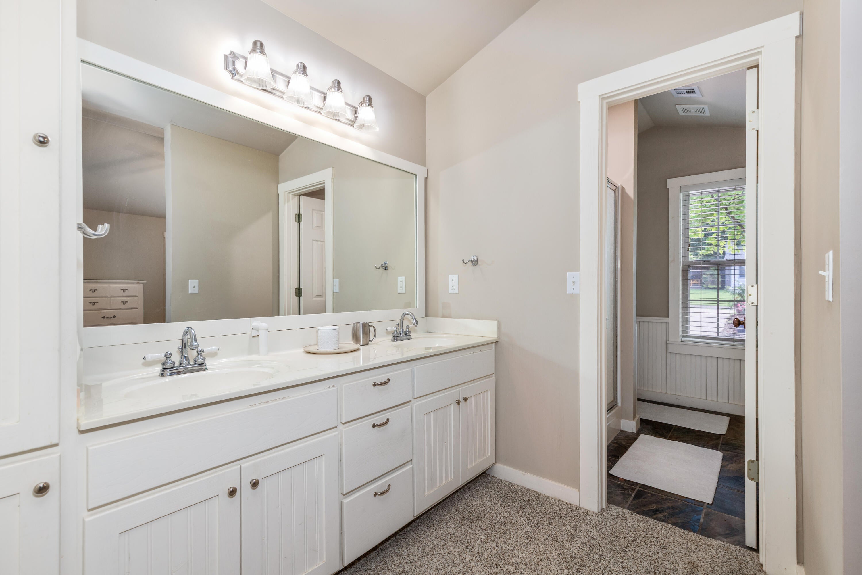 25351 South 623 Road Grove, OK 74344 - Photo 25 of 43 Primary Bath