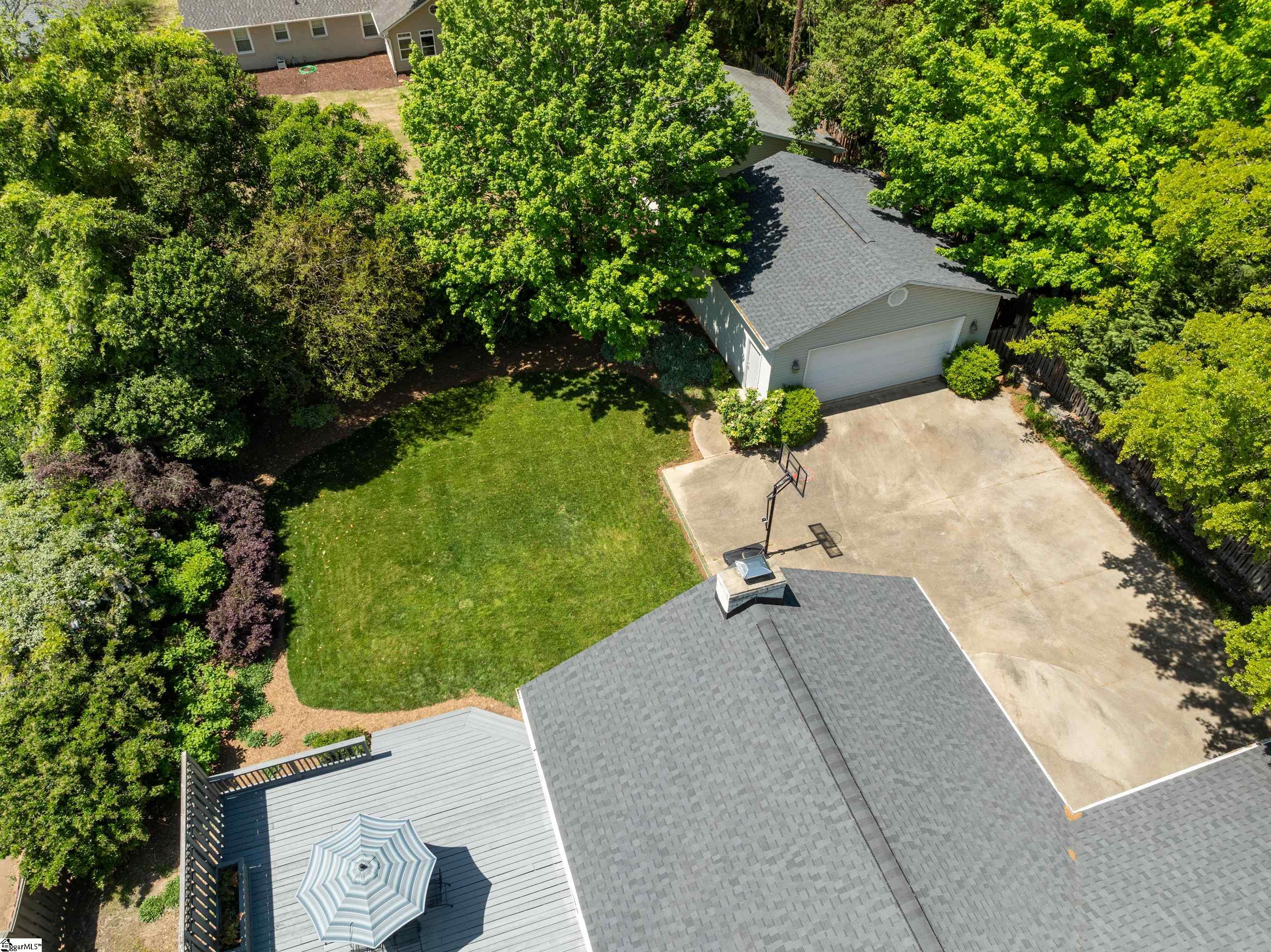 810 Wembley Road Greenville, SC 29607 - Photo 2 of 41