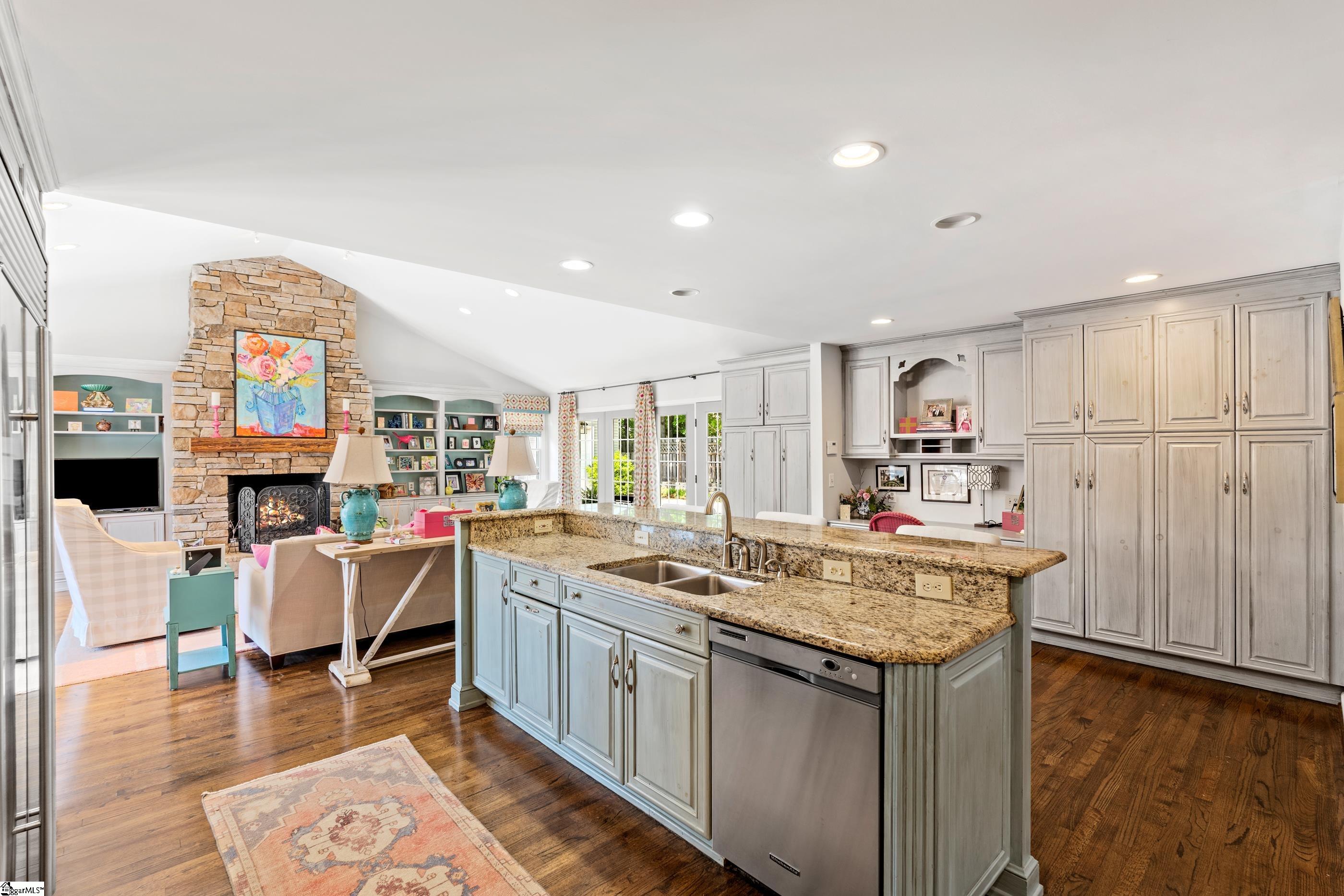 810 Wembley Road Greenville, SC 29607 - Photo 23 of 41