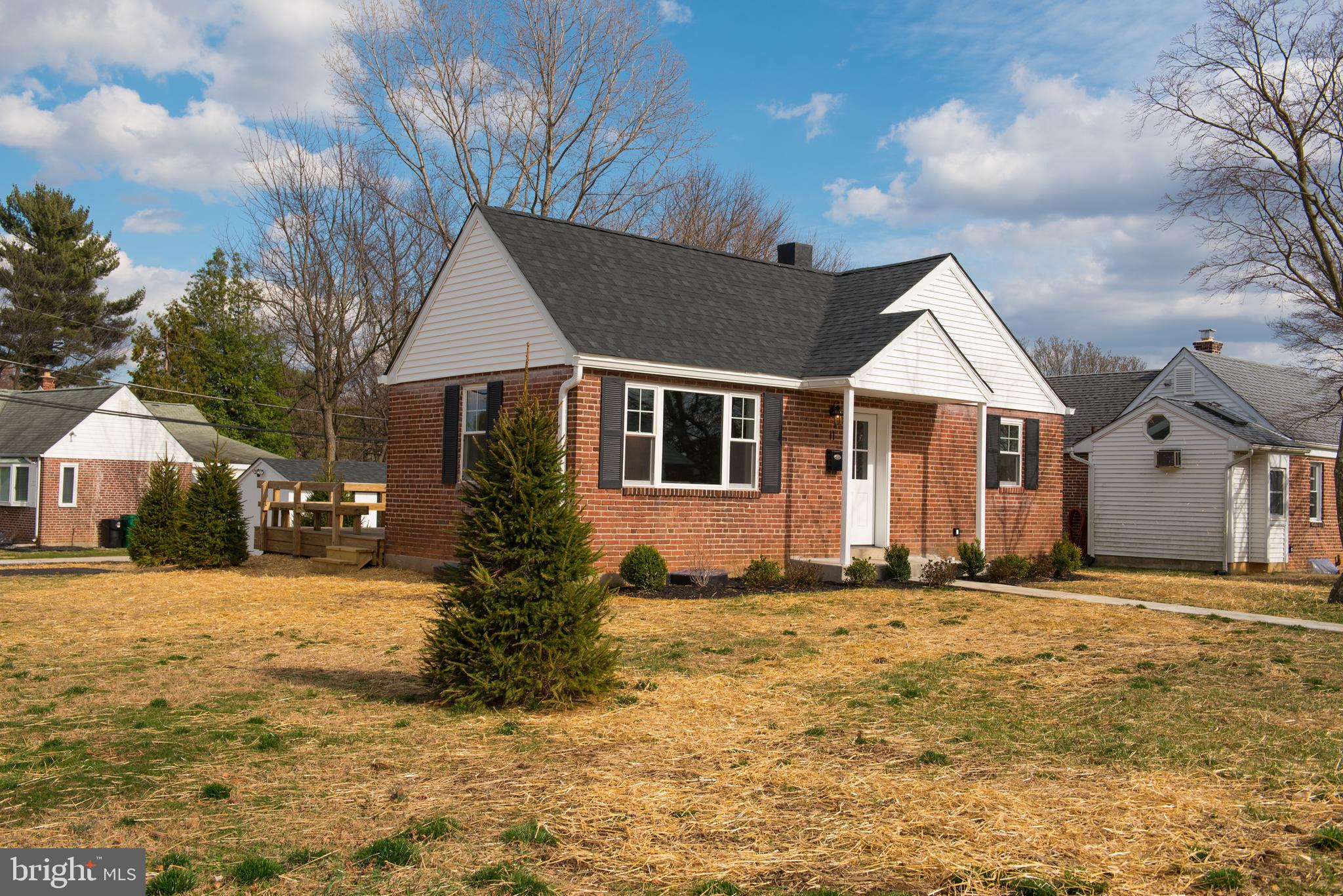 11 James Road Broomall, PA 19008 - Photo 3 of 29 Gallery Image 3