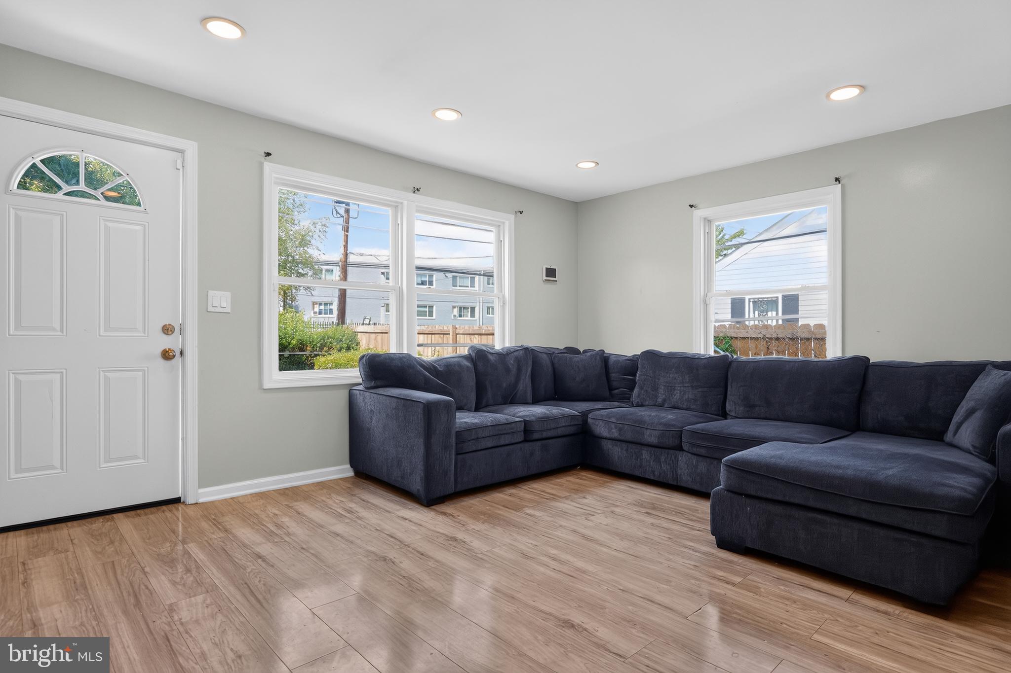 3207 Randall Road Suitland, MD 20746 - Photo 4 of 18