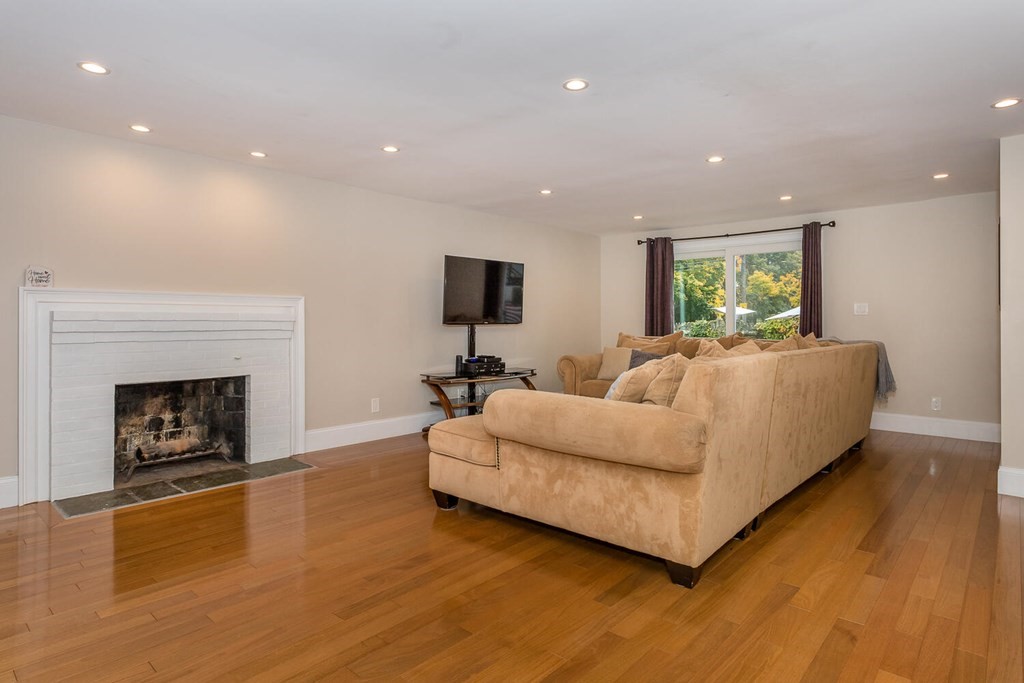 2 Lexington Street Canton, MA 02021 - Photo 5 of 28 Gallery Image 5