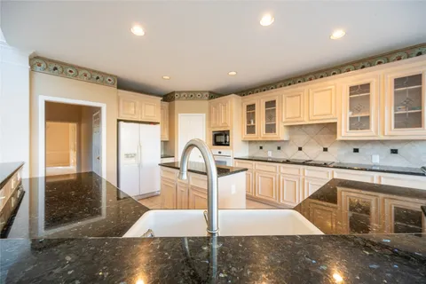 an empty room with window