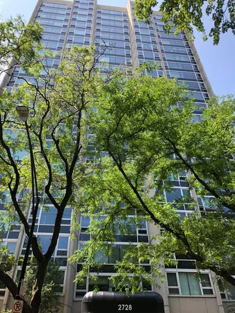 $2,500 | 2728 North Hampden Court, Unit 1501, Chicago, IL 60614