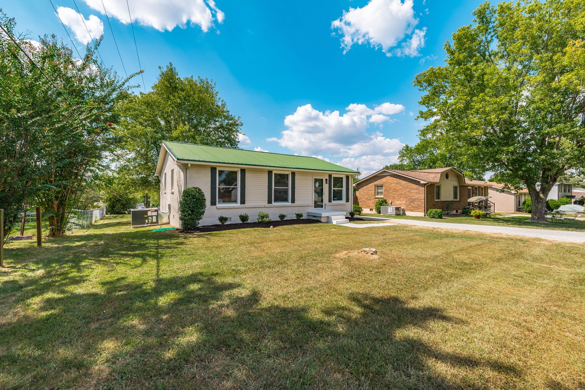 811 Perry Drive Springfield, TN 37172 - Photo 5 of 42 Gallery Image 5