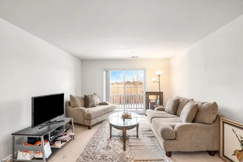 $435,000 | 83 Windjammer Drive, Unit 83, Somers Point, NJ 08244
