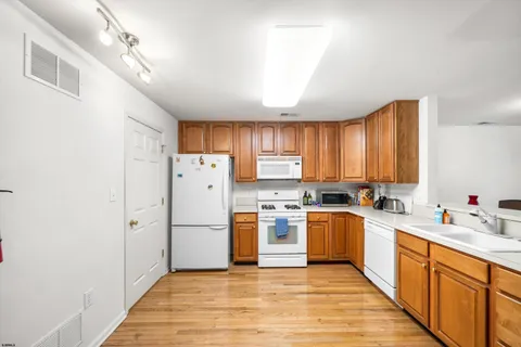 $435,000 | 83 Windjammer Drive, Unit 83, Somers Point, NJ 08244