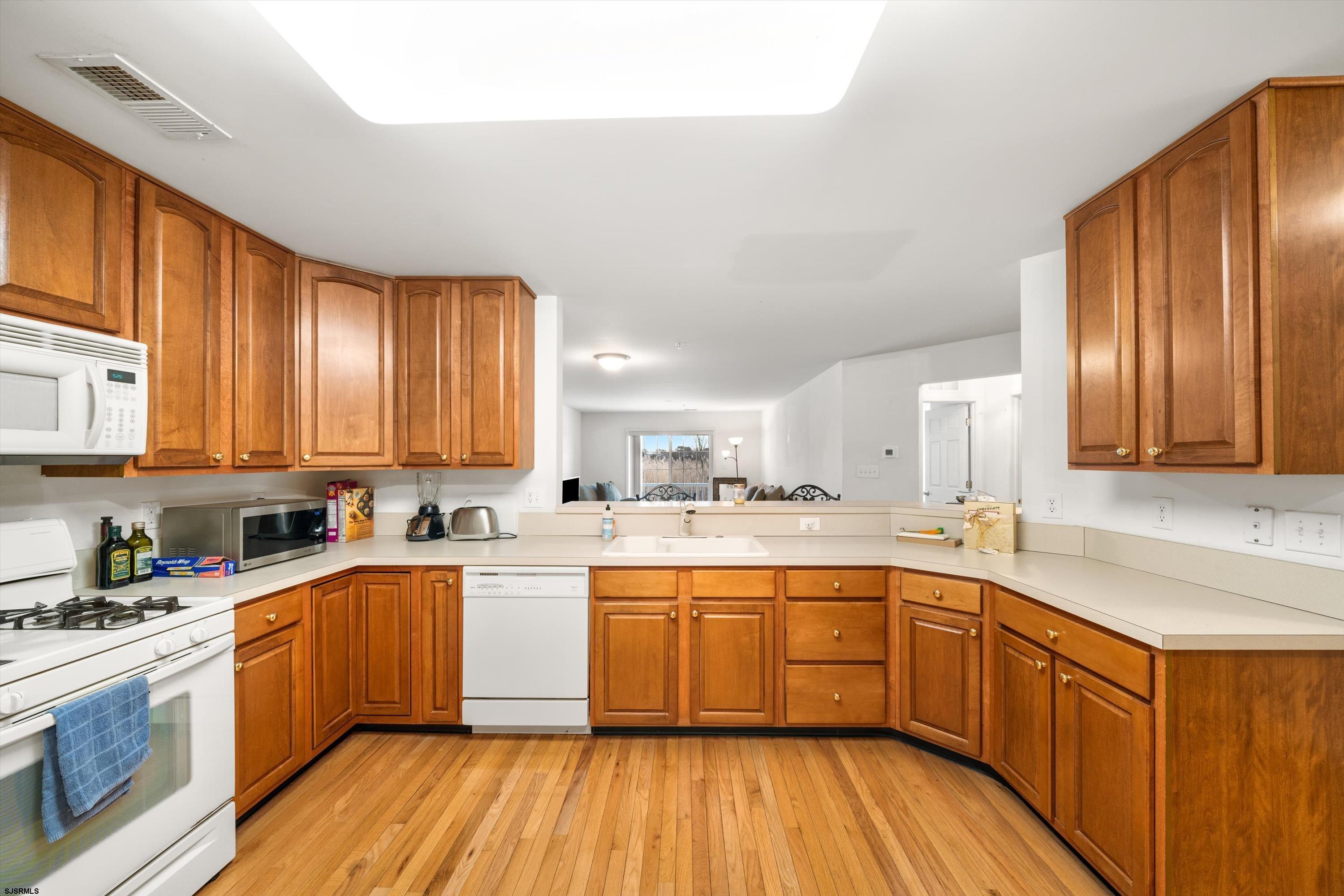 83 Windjammer Drive, Unit 83 Somers Point, NJ 08244 - Photo 8 of 51