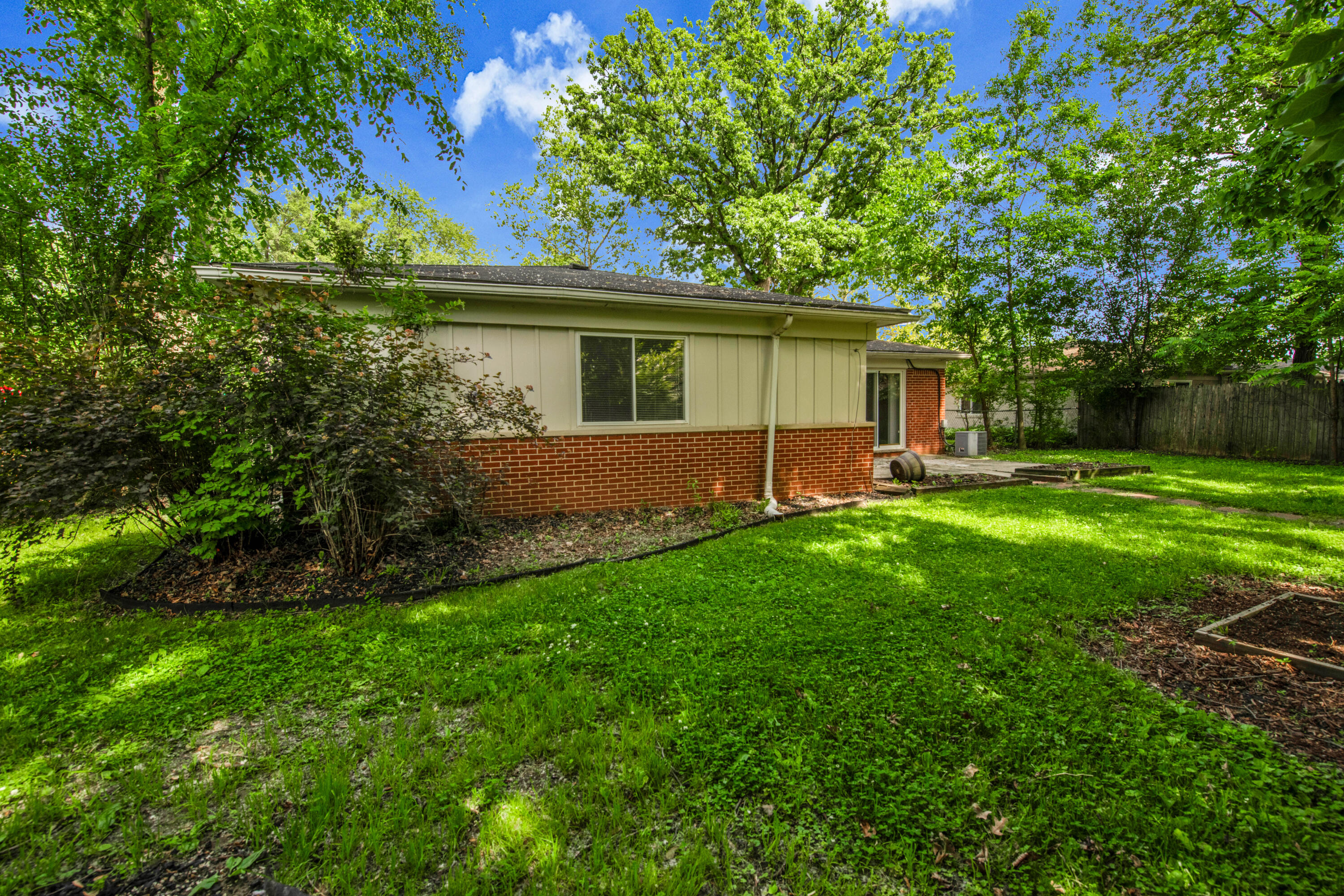 23283 Tuck Road Farmington, MI 48336 - Photo 23 of 26 23283 Tuck Road - HD Drone Photography_