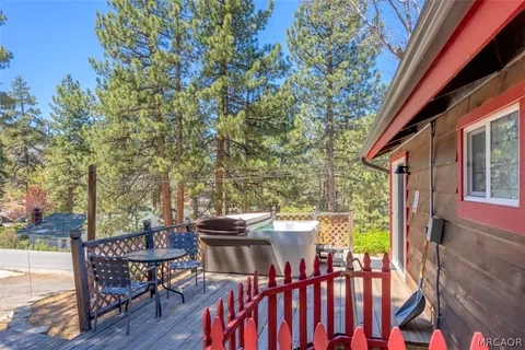 $397,500 | 41063 Pennsylvania Avenue, Big Bear Lake, CA 92315