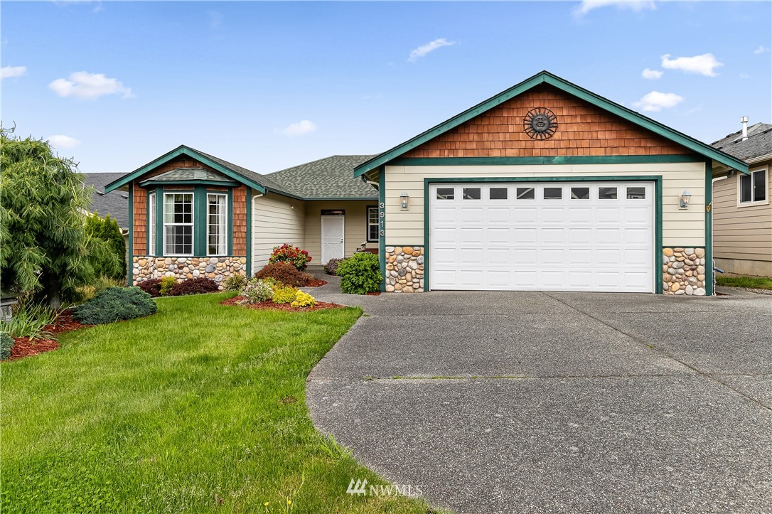 3913 Ruston Way Bellingham, WA 98226 - Photo 1 of 40 Gallery Image 1