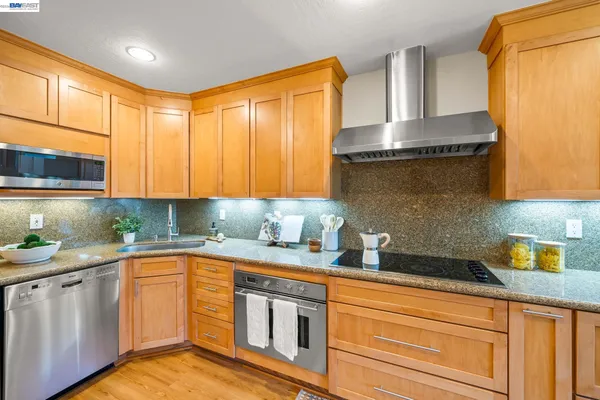 $615,000 | 305 Rock Creek Way, Pleasant Hill, CA 94523