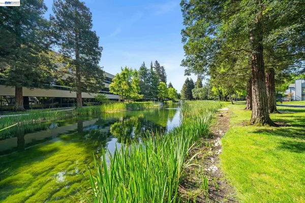 $615,000 | 305 Rock Creek Way, Pleasant Hill, CA 94523