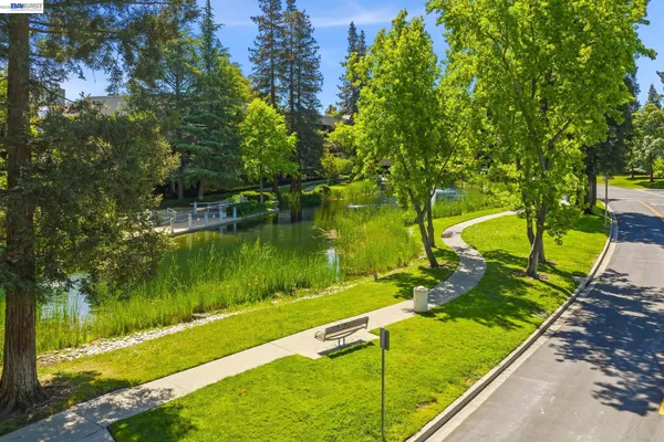 $615,000 | 305 Rock Creek Way, Pleasant Hill, CA 94523