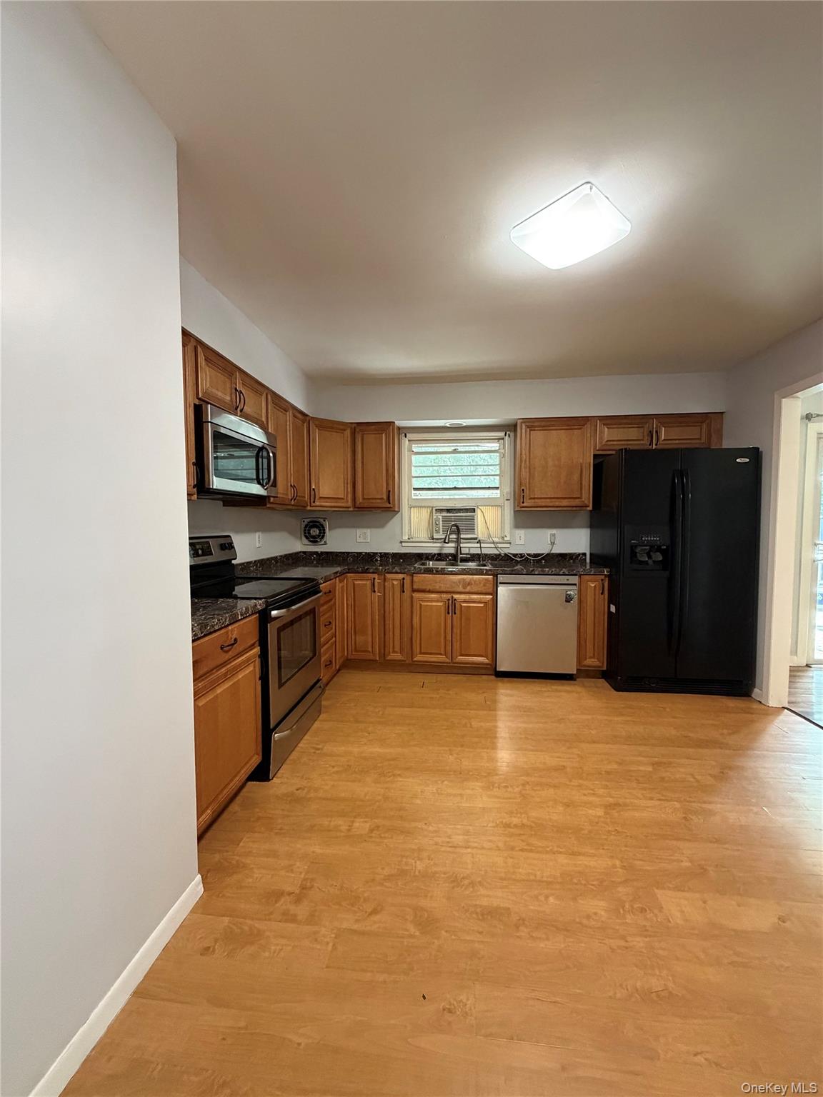 230 Roosevelt Road Poughkeepsie, NY 12601 - Photo 14 of 27 Gallery Image 14