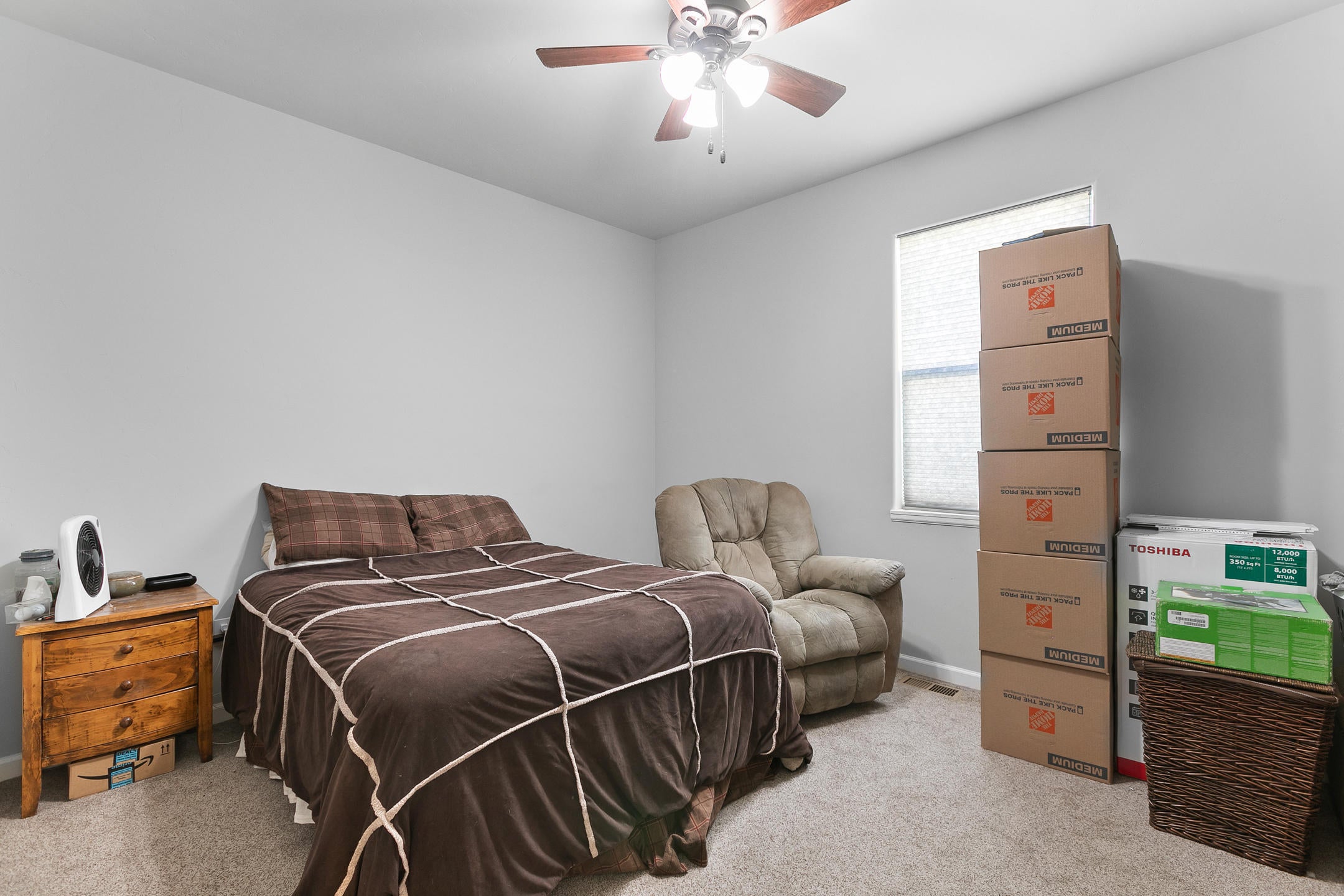 239 Southwest 11th Street Redmond, OR 97756 - Photo 7 of 15 2011_11_21_239_11th_st_rdm-6