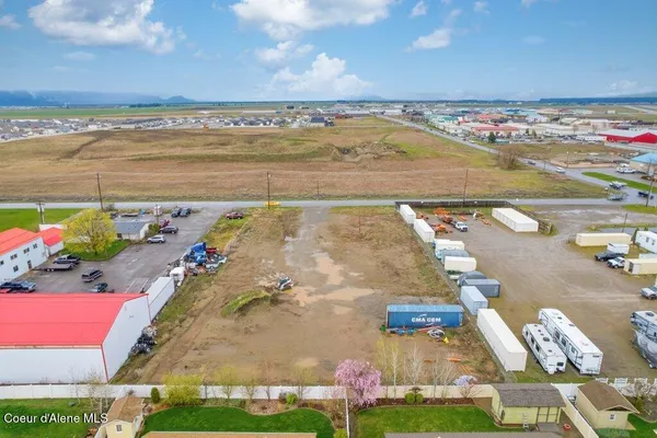 $445,000 | 3320 West Hayden Avenue, Hayden, ID 83835