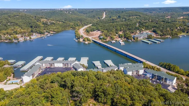 $312,000 | 364 Cedar Heights Drive, Unit 2D, Camdenton, MO 65020