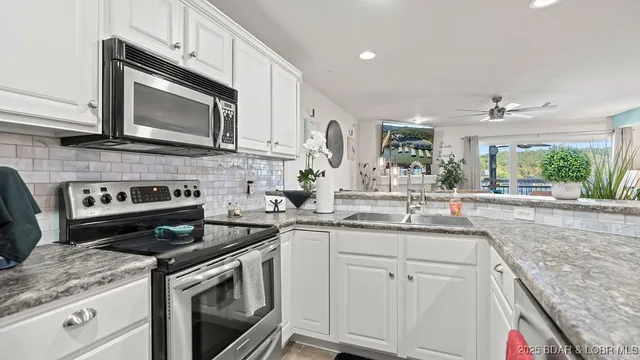 $312,000 | 364 Cedar Heights Drive, Unit 2D, Camdenton, MO 65020