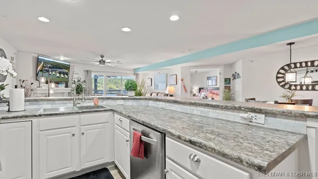 $312,000 | 364 Cedar Heights Drive, Unit 2D, Camdenton, MO 65020