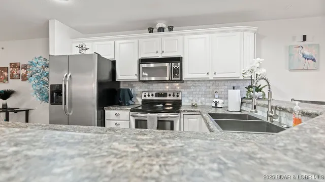 $312,000 | 364 Cedar Heights Drive, Unit 2D, Camdenton, MO 65020