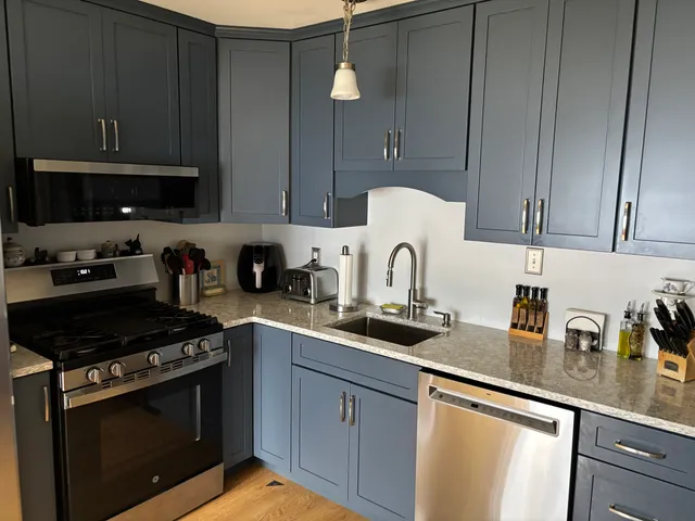 $410,000 | 25 Beechwood Drive, Ansonia, CT 06401