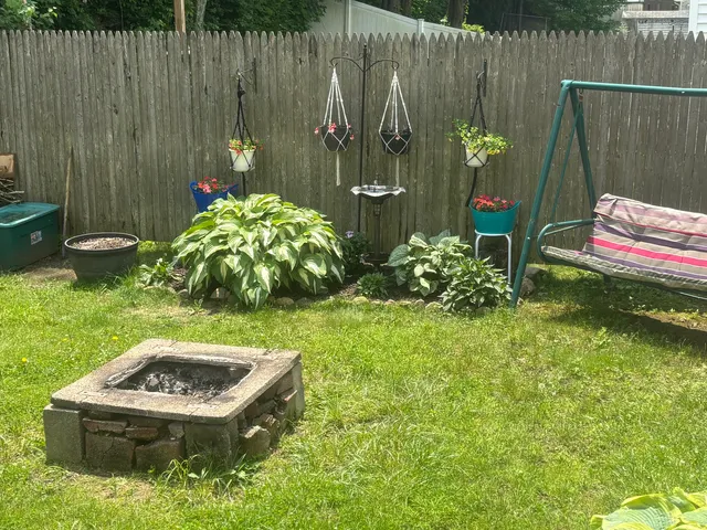 $410,000 | 25 Beechwood Drive, Ansonia, CT 06401