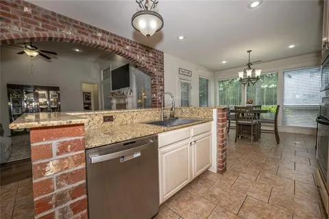 $384,999 | 650 Highlands Drive, Slidell, LA 70458