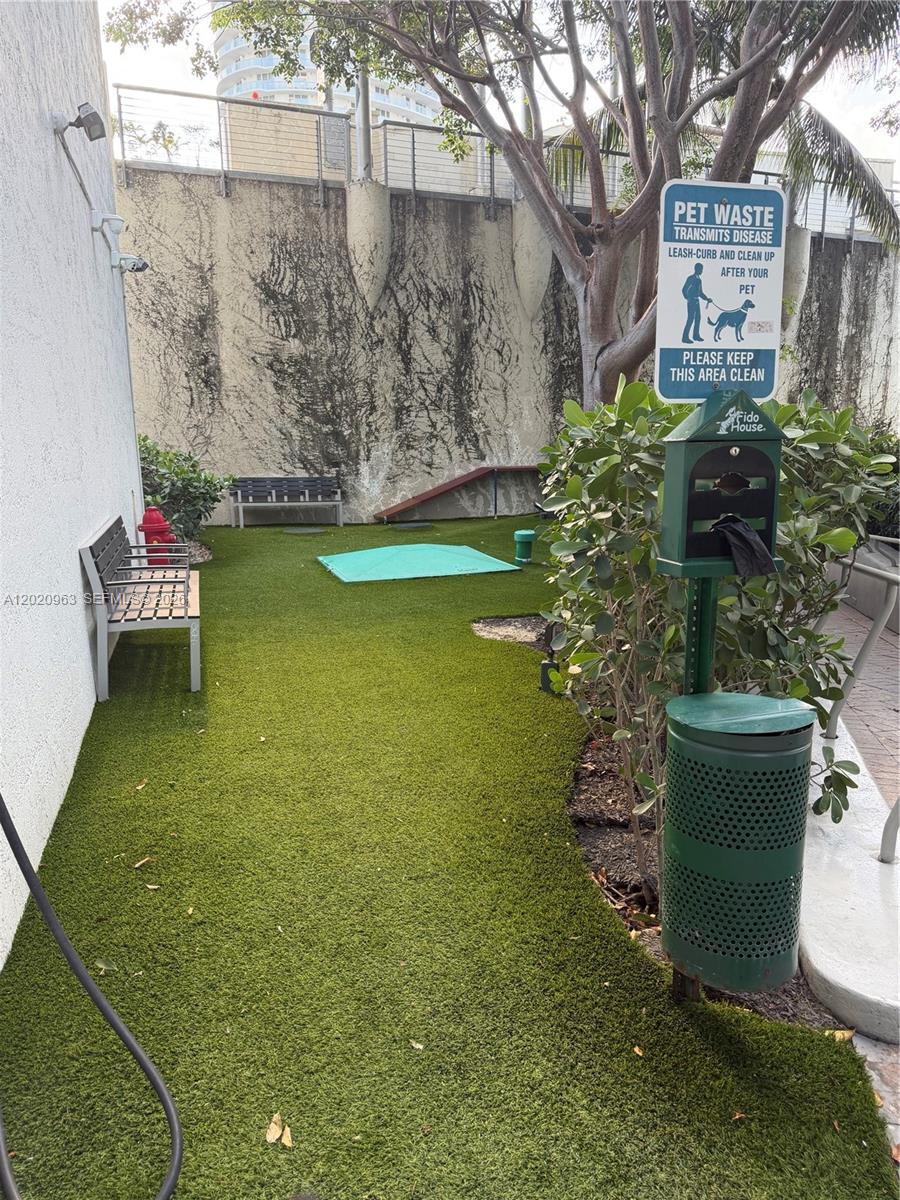 185 Southwest 7th Street, Unit 3209 Miami, FL 33130 - Photo 29 of 54
