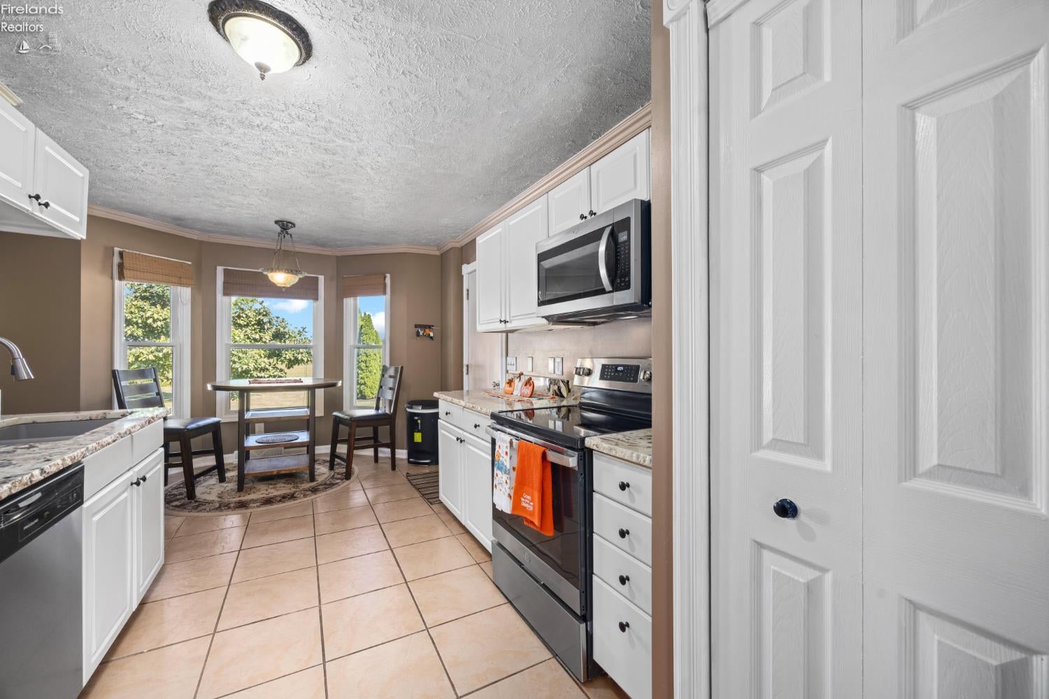 11203 Darrow Road Vermilion, OH 44089 - Photo 15 of 50 Gallery Image 15