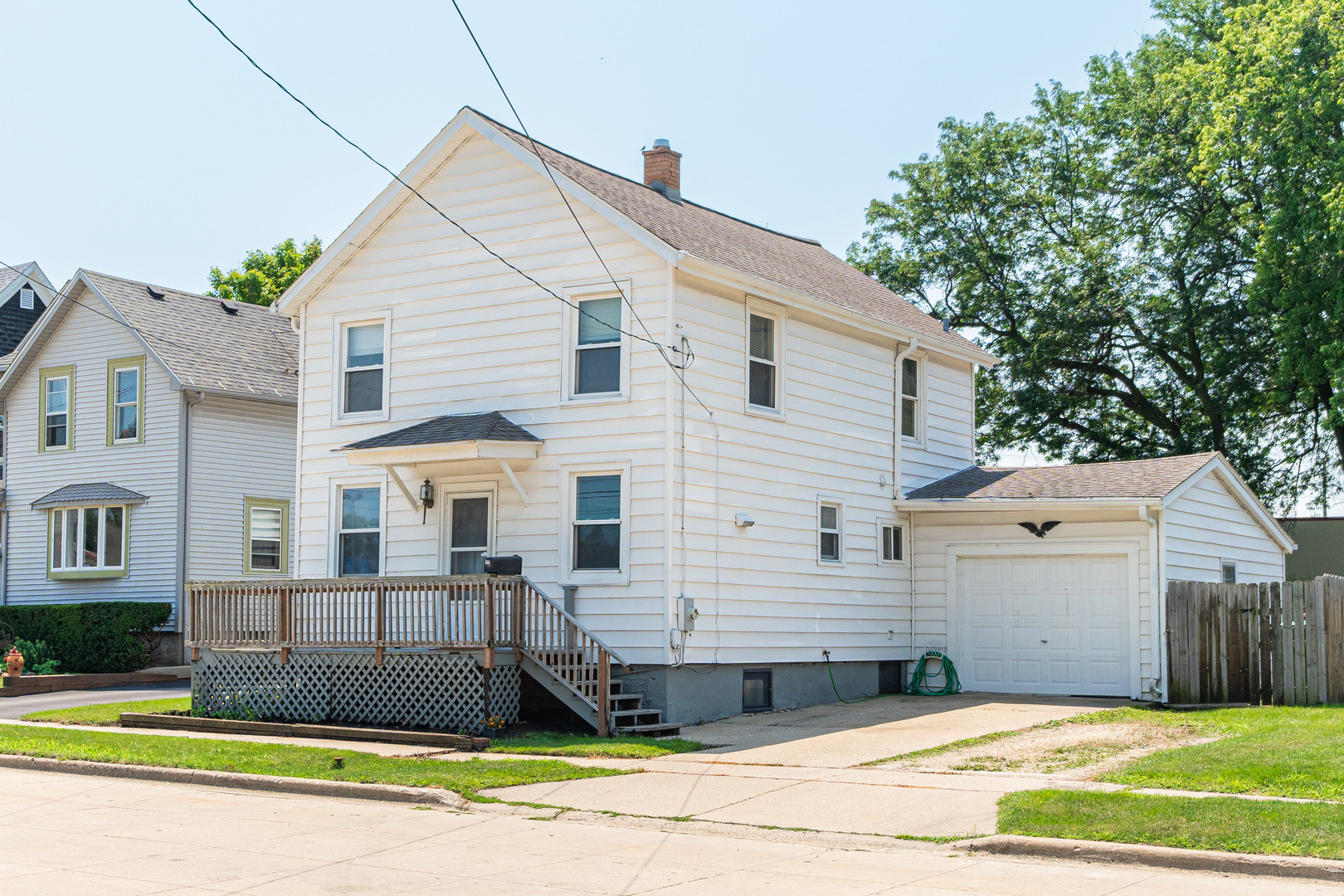 344 Grant Street Sycamore, IL 60178 - Photo 1 of 29 a view of a white house