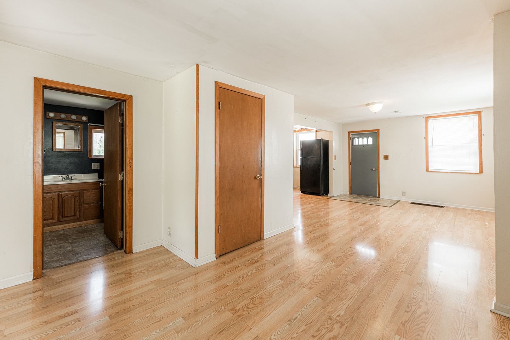 344 Grant Street Sycamore, IL 60178 - Photo 10 of 29 a view of a kitchen and a natural light