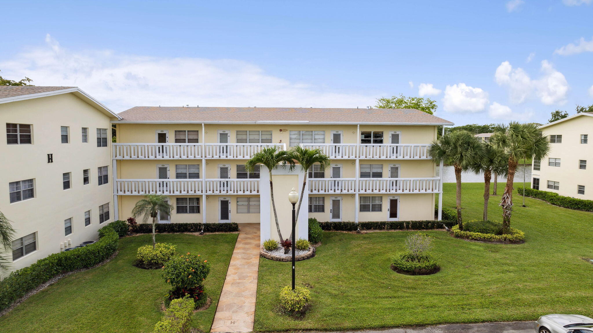 321 Dorset H Boca Raton, FL 33434 - Photo 3 of 9 Front Building