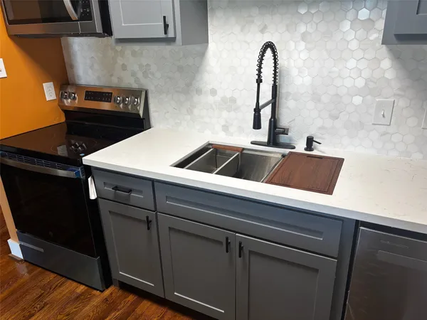 $2,500 | 377 Burke Street, Point Blank, TX 77364