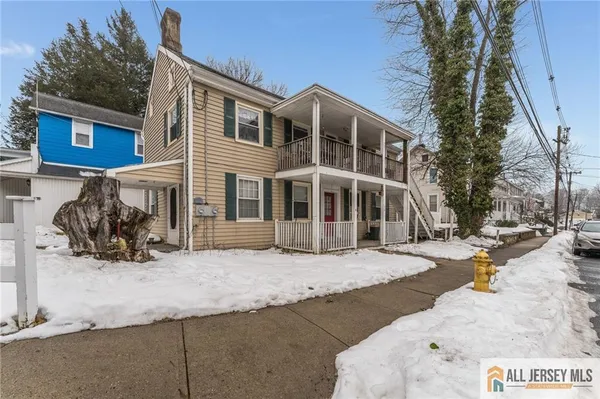 $1,850 | 20 Willow Avenue, Bloomsbury, NJ 08804