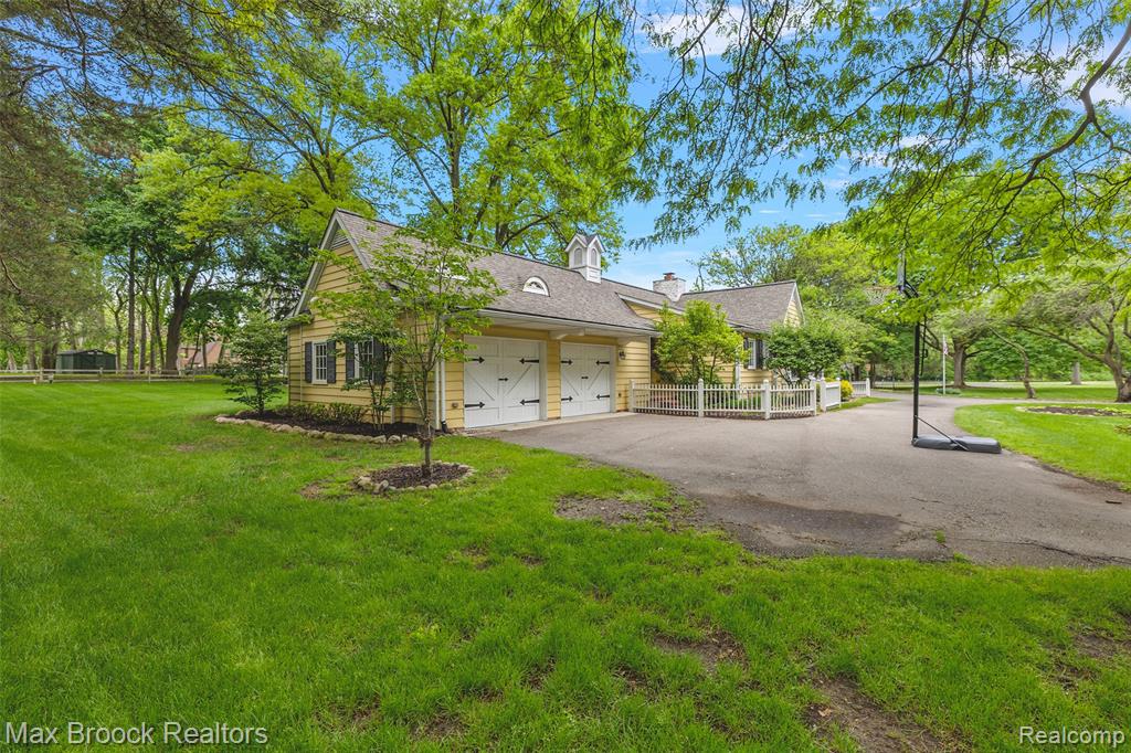 760 Lone Pine Road Bloomfield Hills, MI 48304 - Photo 47 of 65