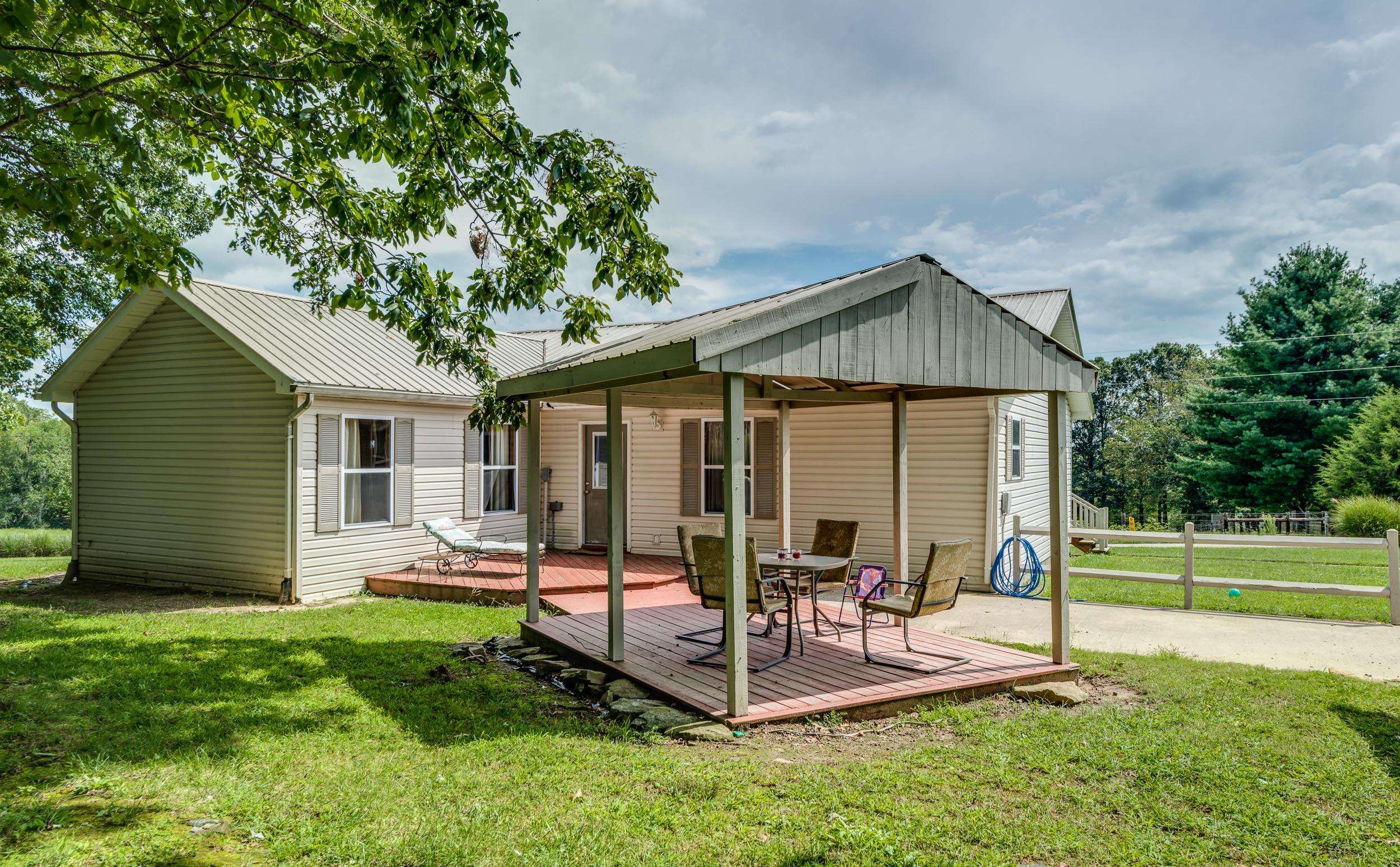 1683 Lloyd Hall Loop Deer Lodge, TN 37726 - Photo 35 of 39 36