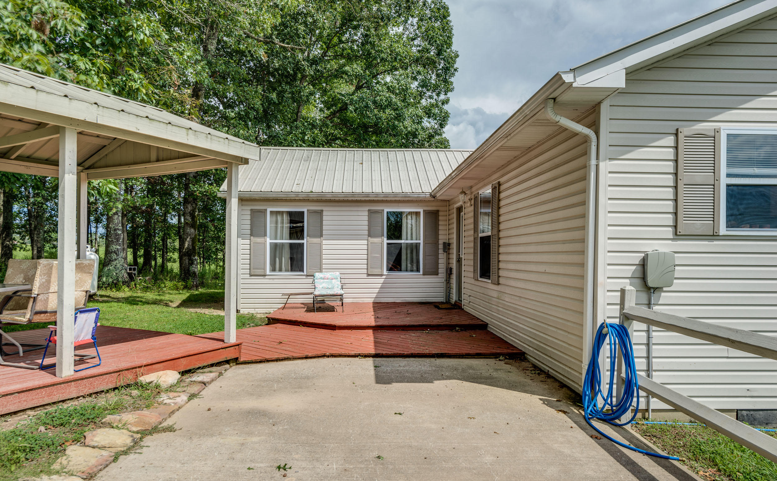 1683 Lloyd Hall Loop Deer Lodge, TN 37726 - Photo 36 of 39 37