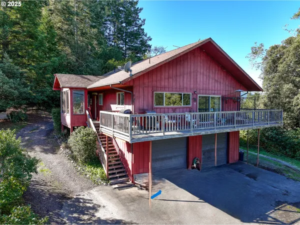 $775,000 | 99608 Chetco River, Brookings, OR 97415