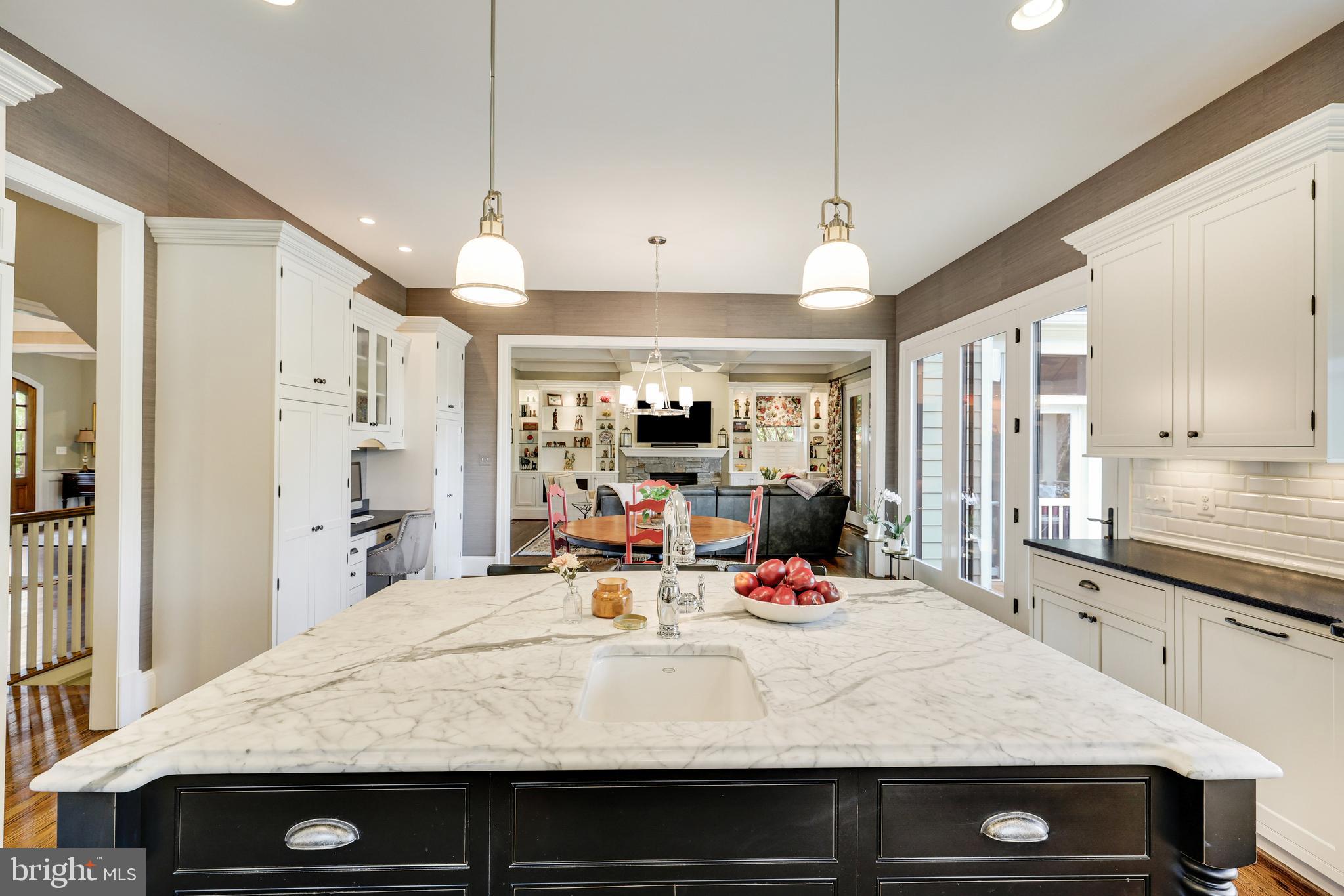 1415 Kurtz Road McLean, VA 22101 - Photo 35 of 129 Kitchen