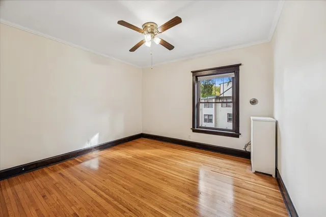 $2,000 | 5902 West Midway Park, Unit 2, Chicago, IL 60644