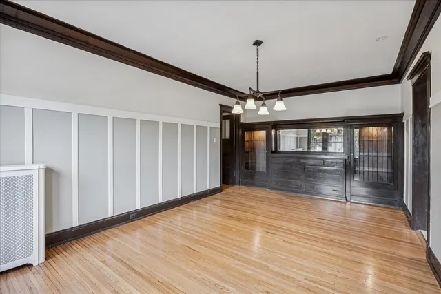 $2,000 | 5902 West Midway Park, Unit 2, Chicago, IL 60644