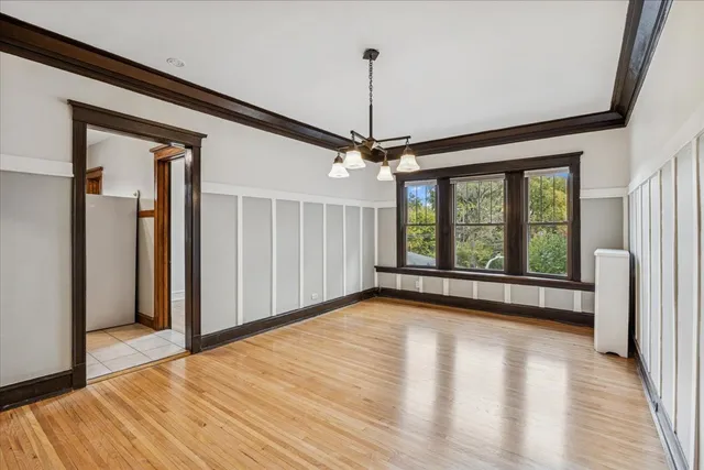 $2,000 | 5902 West Midway Park, Unit 2, Chicago, IL 60644