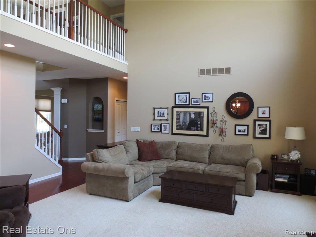 3746 Connors Drive Rochester, MI 48307 - Photo 10 of 23 FAMILY RM.