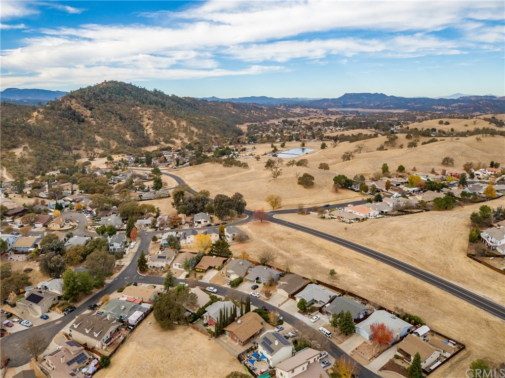4913 Sparrow Hawk Lane Paso Robles, CA 93446 - Photo 15 of 37 Nice neighborhood in Heritage Ranch Village.