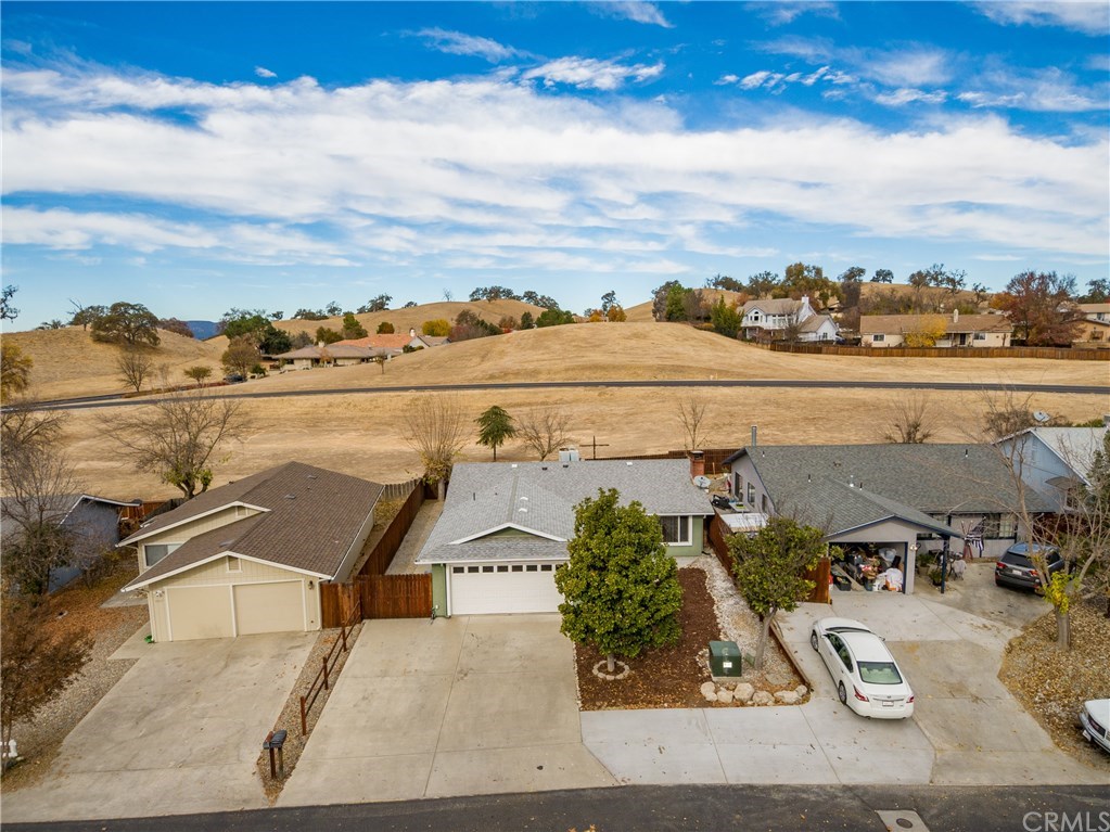 4913 Sparrow Hawk Lane Paso Robles, CA 93446 - Photo 16 of 37