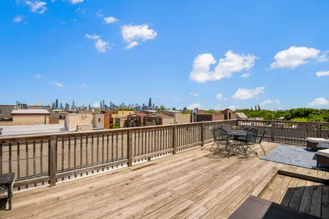 $695,000 | 2136 West Division Street, Unit 4, Chicago, IL 60622