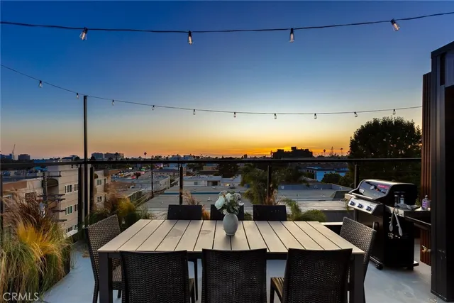 $1,890,000 | 3975 Frances Avenue, Los Angeles, CA 90066