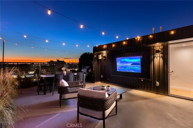 $1,890,000 | 3975 Frances Avenue, Los Angeles, CA 90066