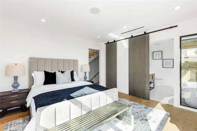 $1,890,000 | 3975 Frances Avenue, Los Angeles, CA 90066